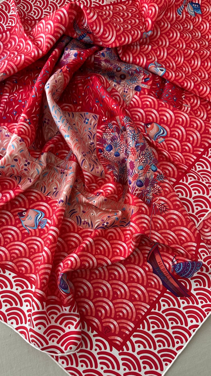 HERMÈS Bateau Fleuri Carré 90 Silk Red