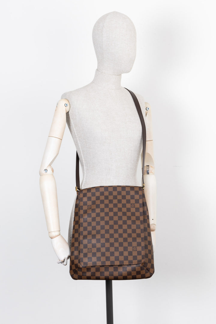 LOUIS VUITTON Salsa Messenger Bag Damier bene