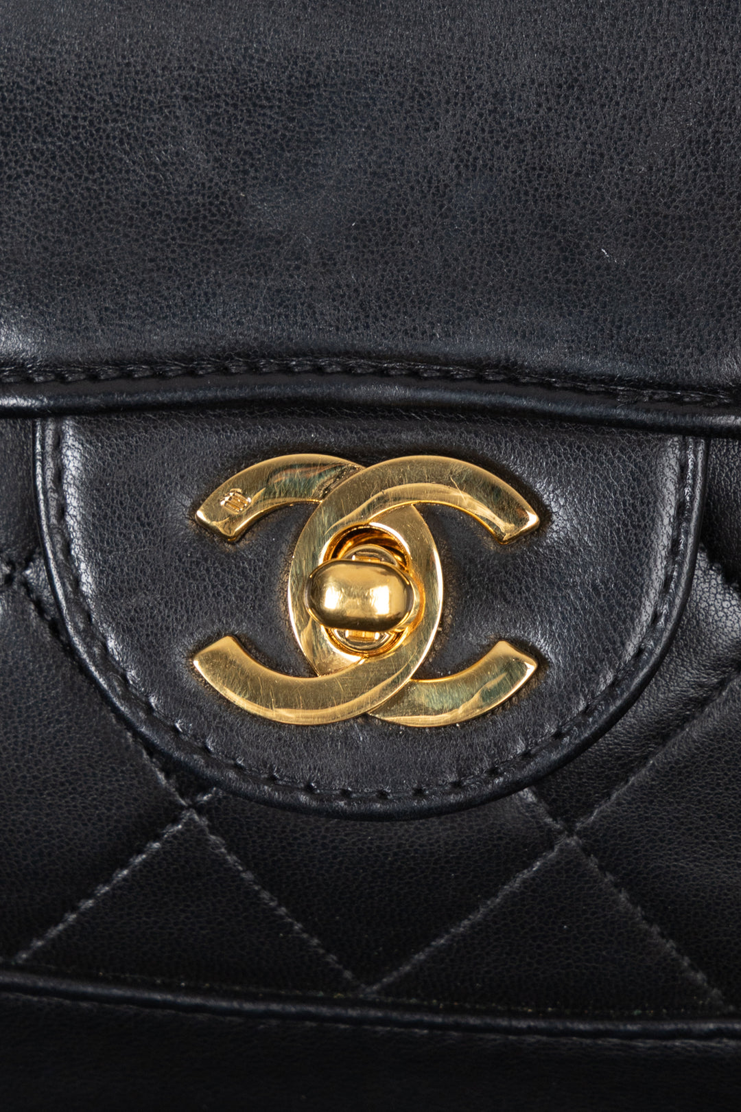 CHANEL Vintage Single Flap Bag Black
