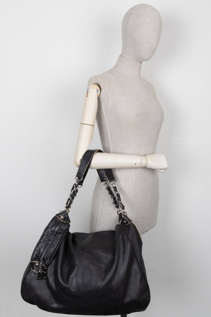 CHANEL CC Hobo Tote Leather Black