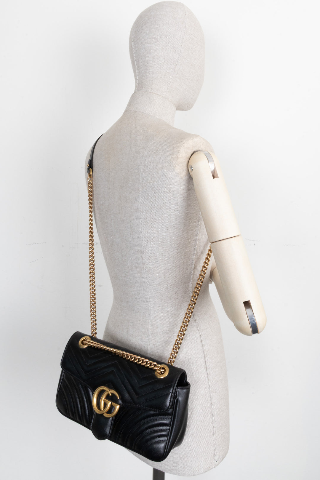 GUCCI Marmont Bag Medium Leather Black