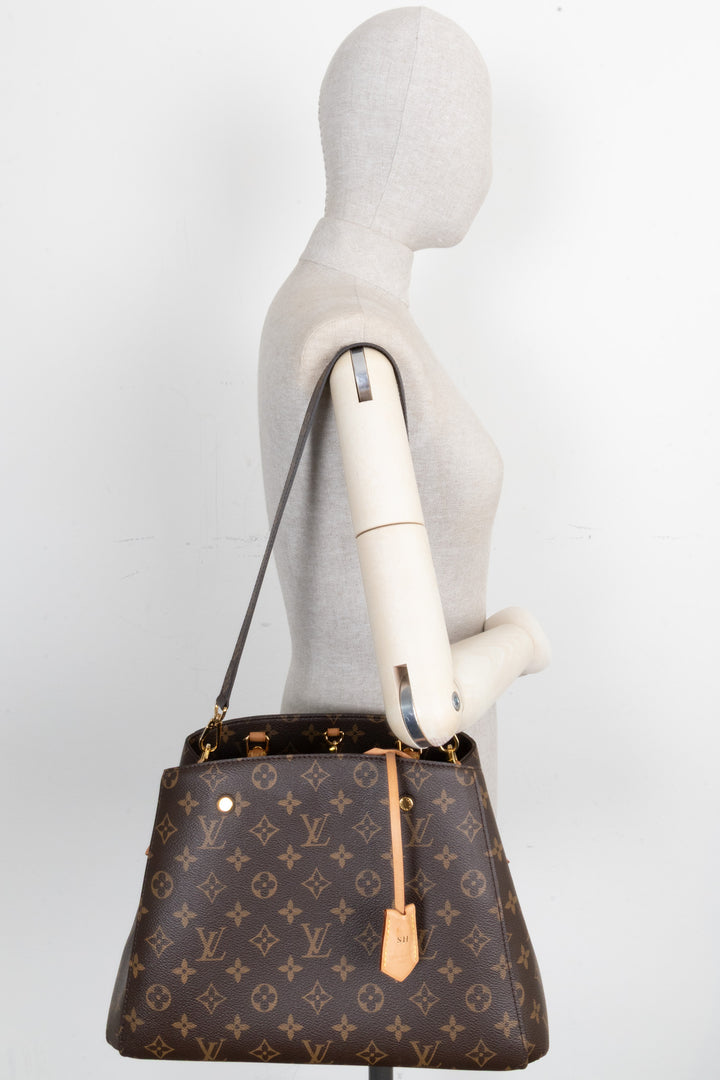 LOUIS VUITTON Sac Montaigne MM Toile Monogram
