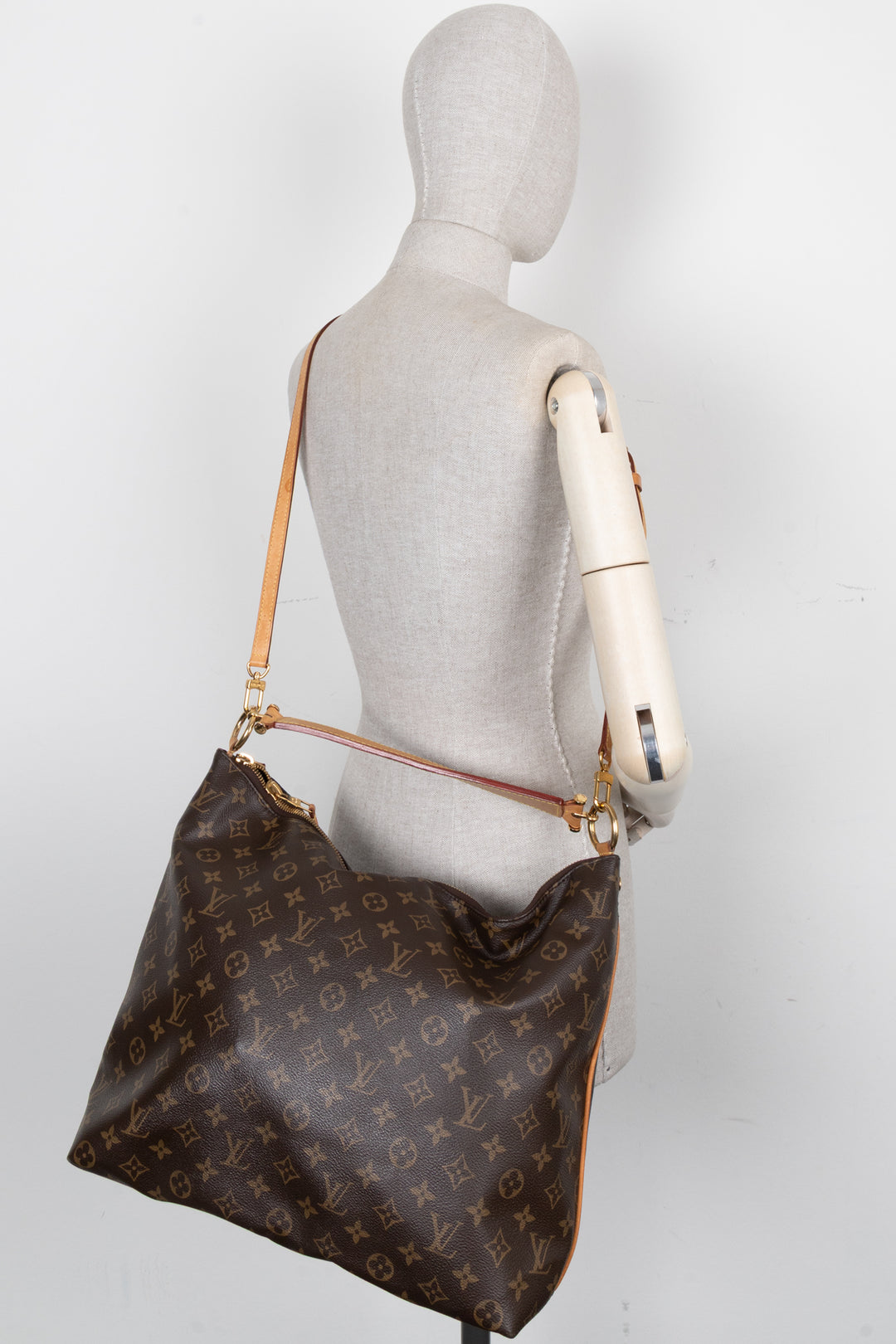 LOUIS VUITTON Sully MM Hobo Bag MNG Canvas