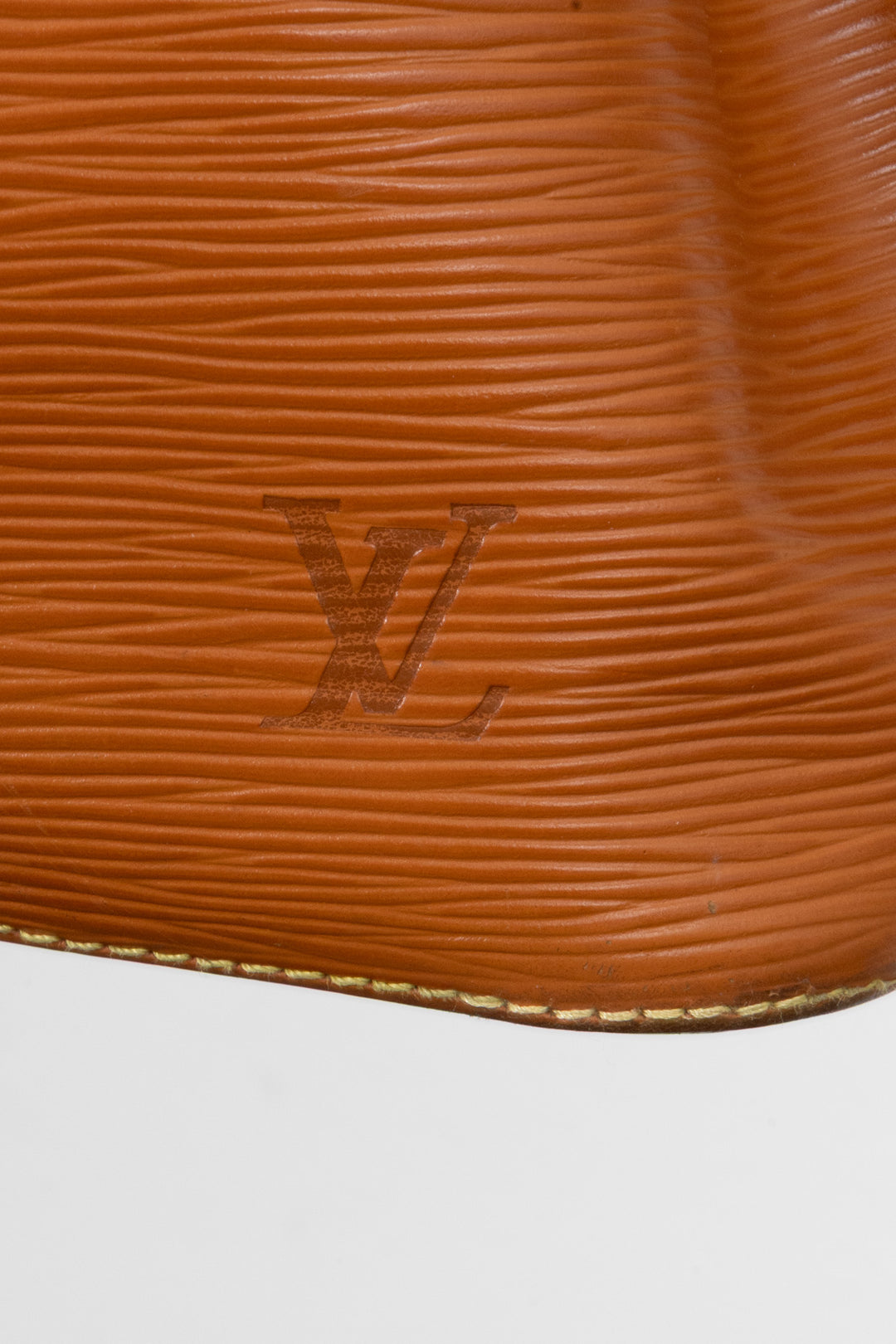 LOUIS VUITTON Petit Sac Noé Cuir Épi Cognac