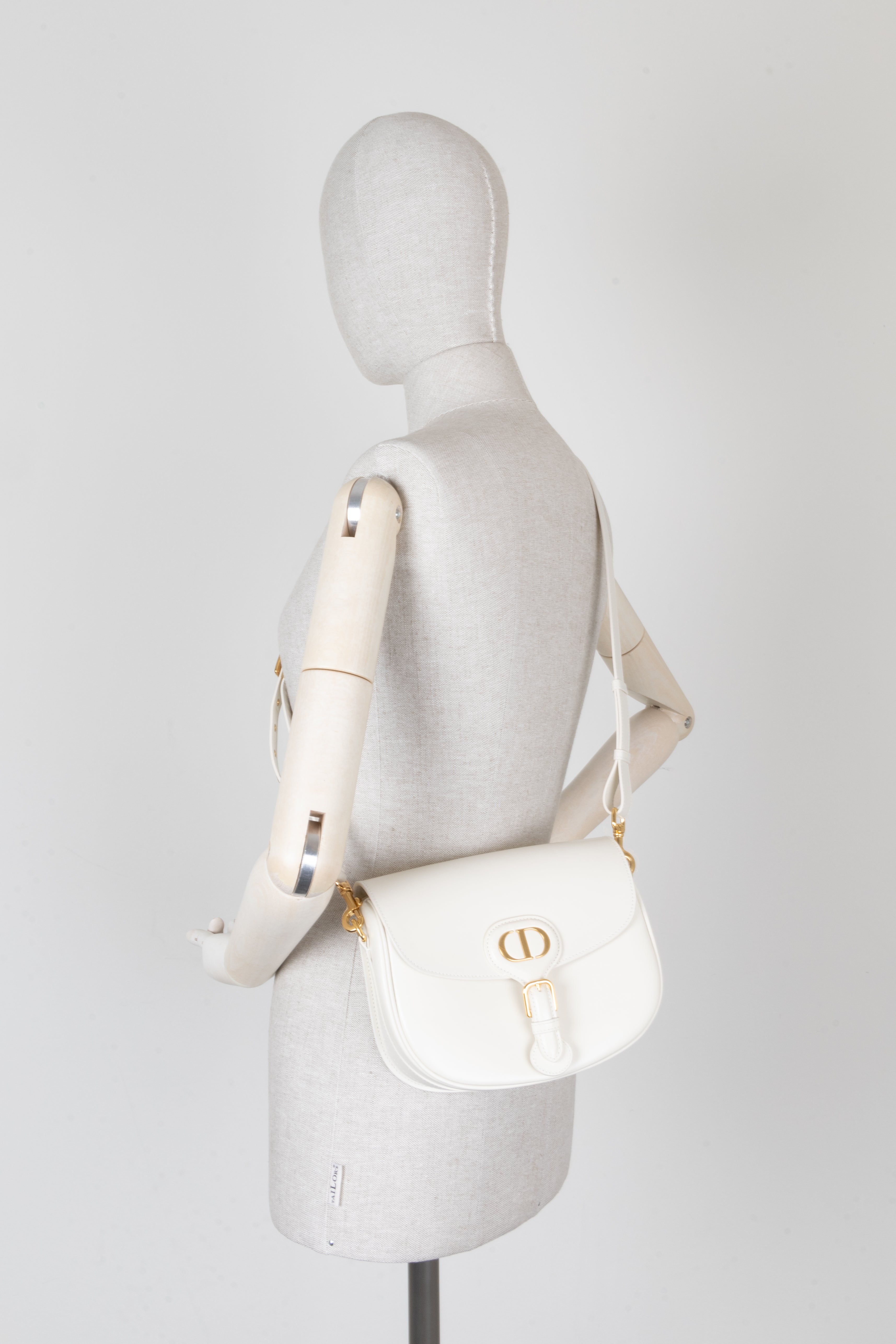 CHRISTIAN DIOR Bobby Bag Medium White – REAWAKE