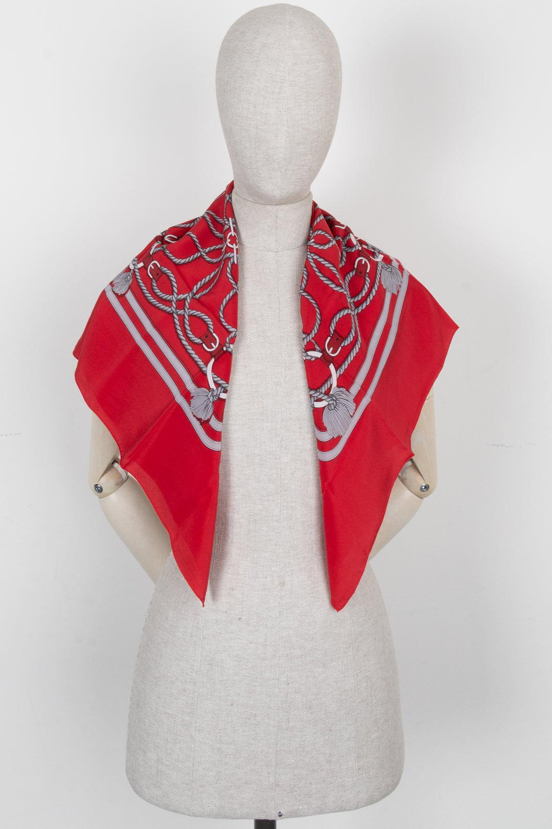 HERMÈS Boucles Carré Soie Rouge