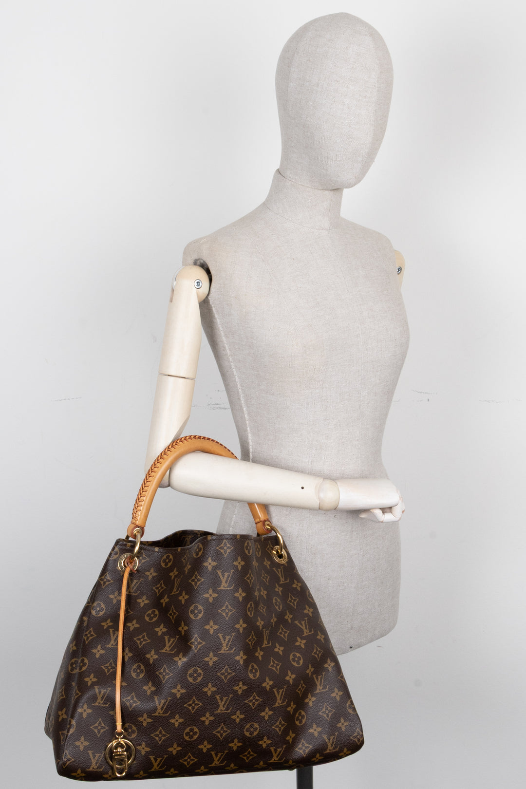 LOUIS VUITTON Artsy Hobo Bag MNG Canvas
