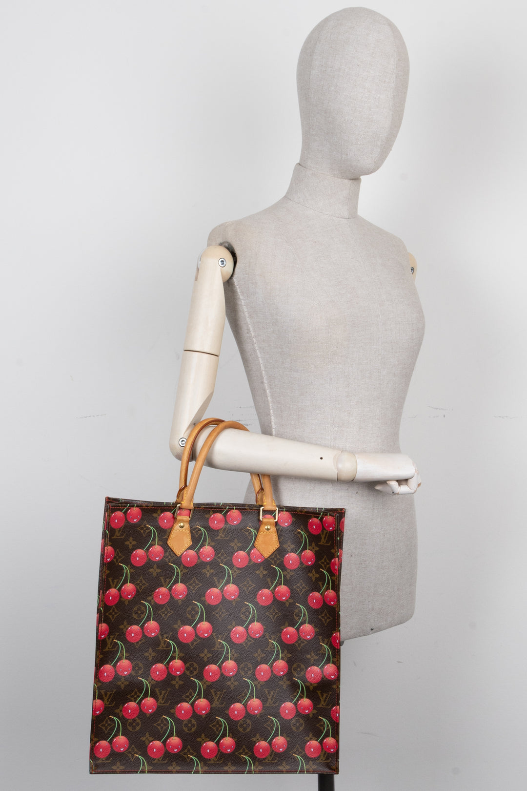 LOUIS VUITTON Sac Plat Cerises MNG