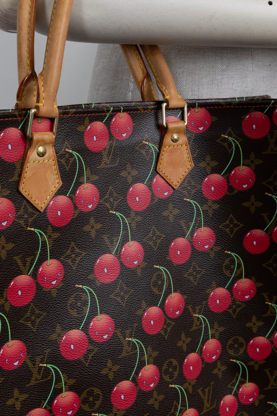 LOUIS VUITTON Sac Plat Cerises MNG