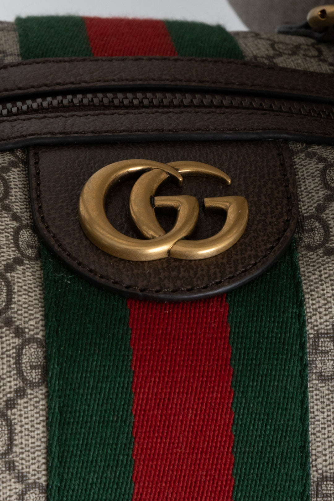 GUCCI Medium Savoy Supreme GG Luggage Bag Canvas