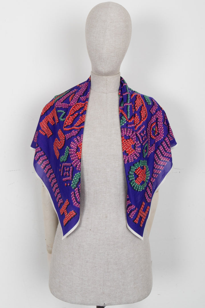 HERMÈS Kelly En Perles 90 Scarf Purple