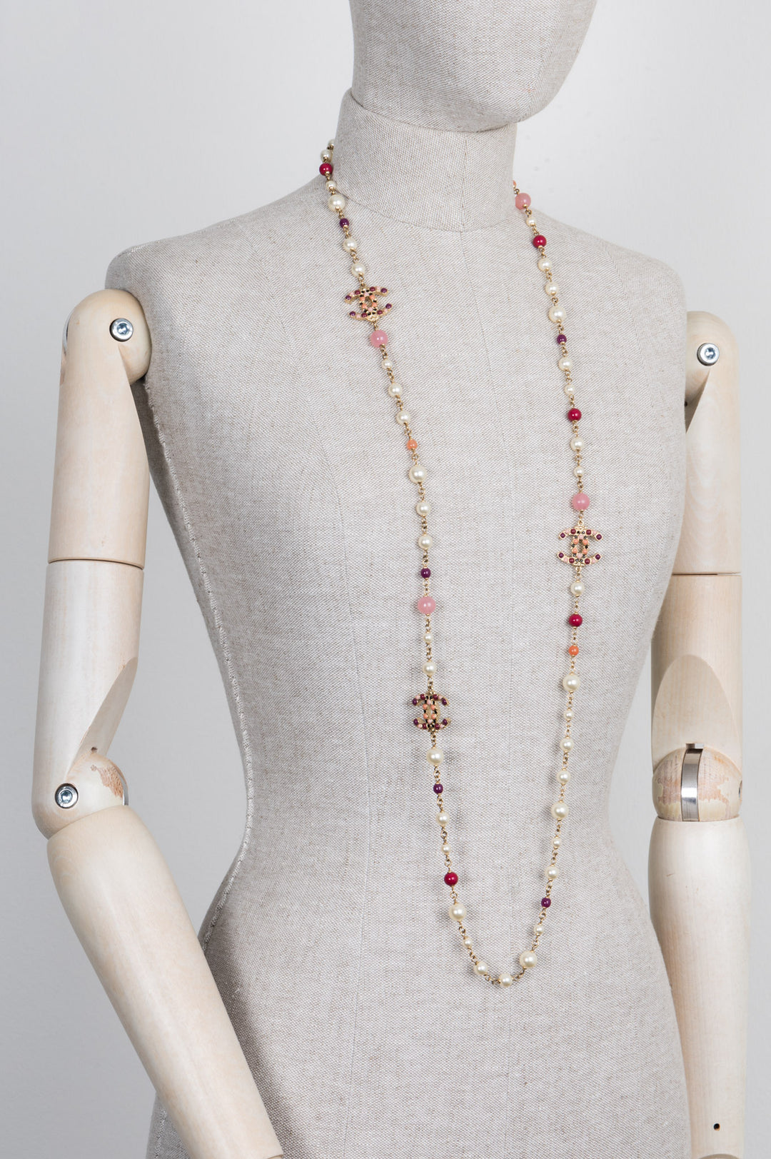 CHANEL Interlock CC Necklace Faux Pearls Pink