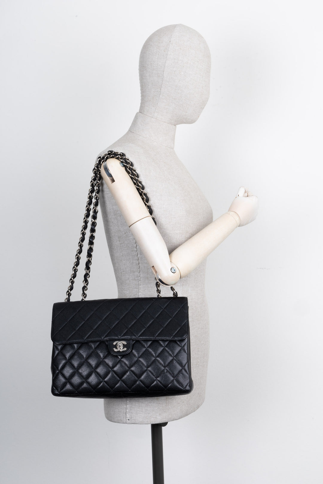 CHANEL Jumbo Single Flap Caviar Black