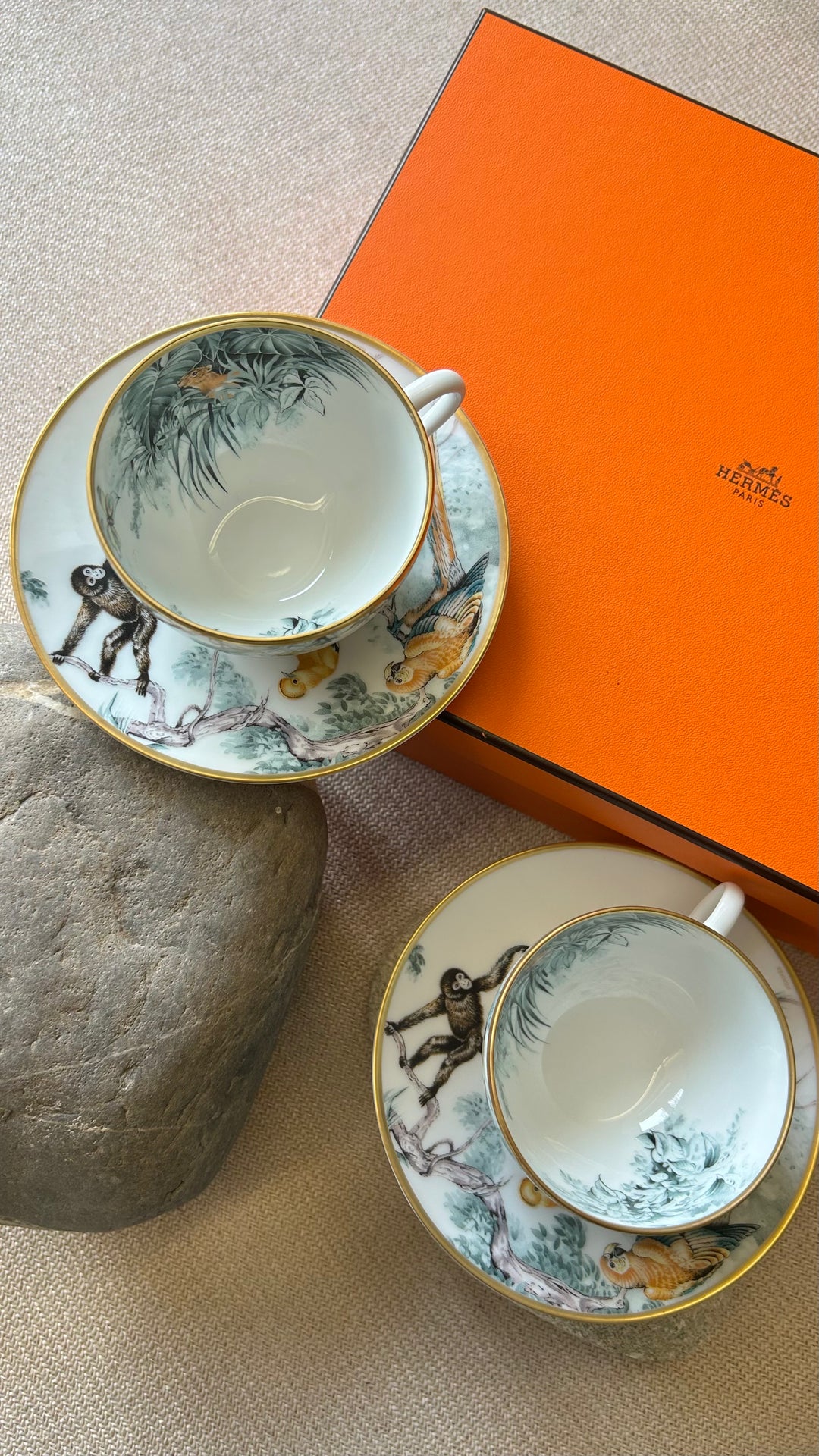 HERMÈS Carnets D'Equateur Tea Cup Saucer Set Procellain