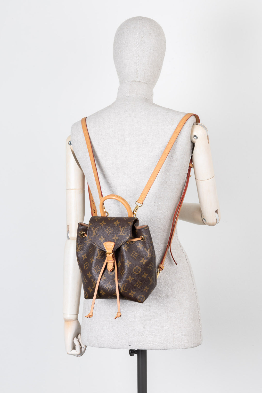 LOUIS VUITTON Montsouris Backpack BB MNG