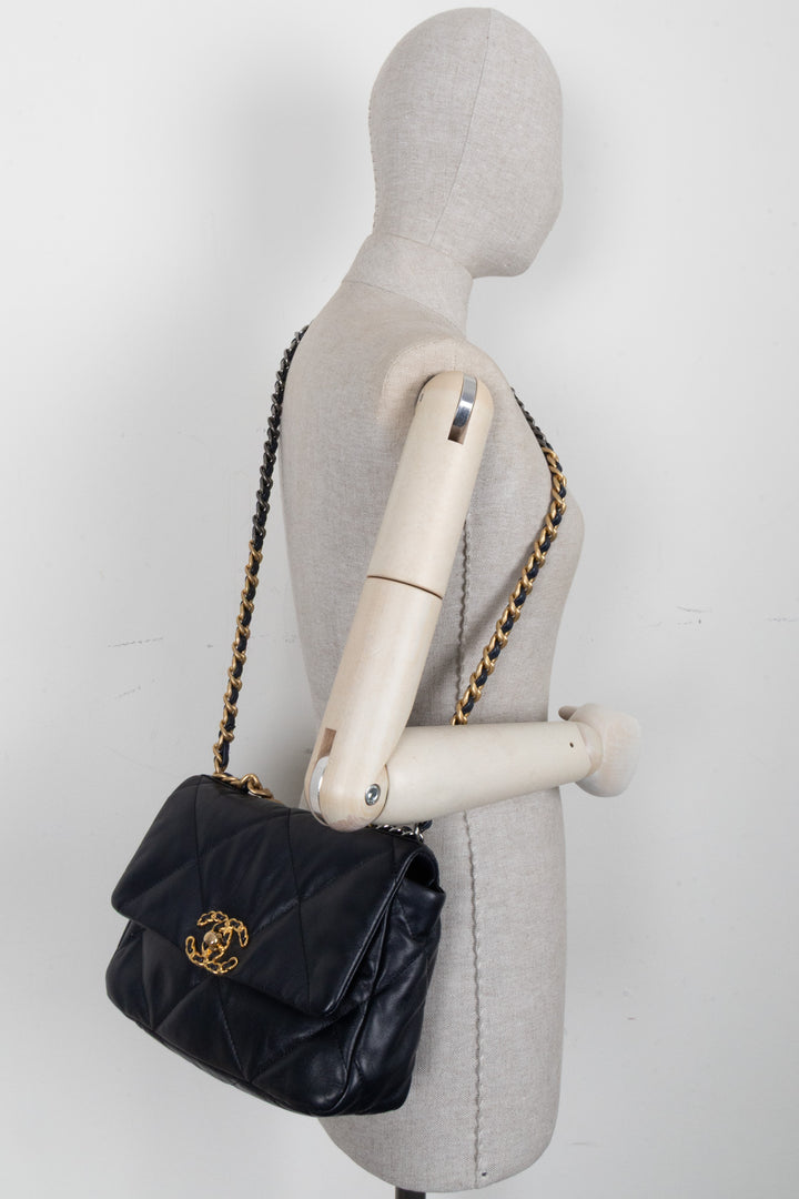 CHANEL 19 Bag Midnight Blue