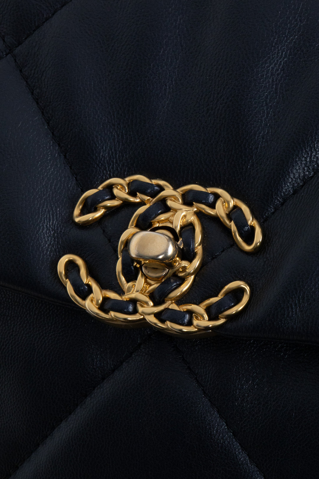 CHANEL 19 Bag Midnight Blue