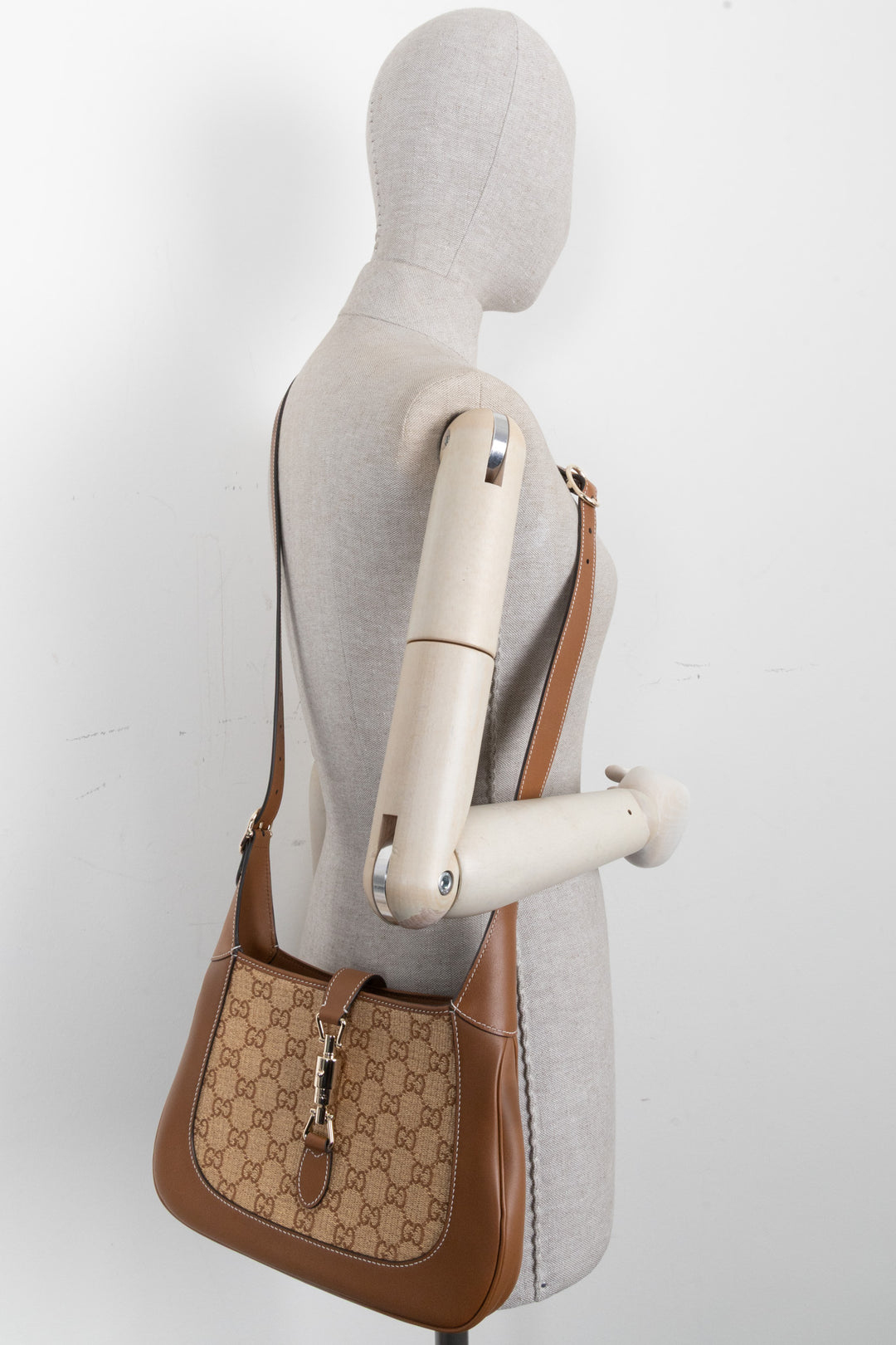 GUCCI Jackie 1961 Raffia Supreme Brown