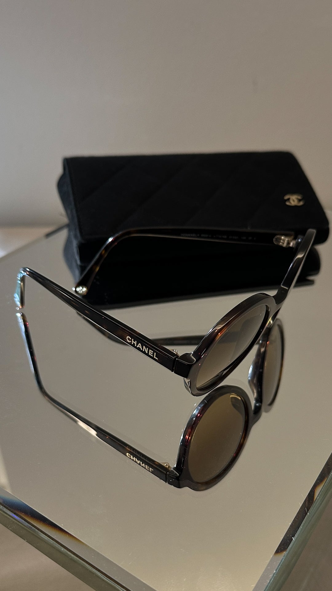 CHANEL Round Sunglasses Tortoiseshell 5522