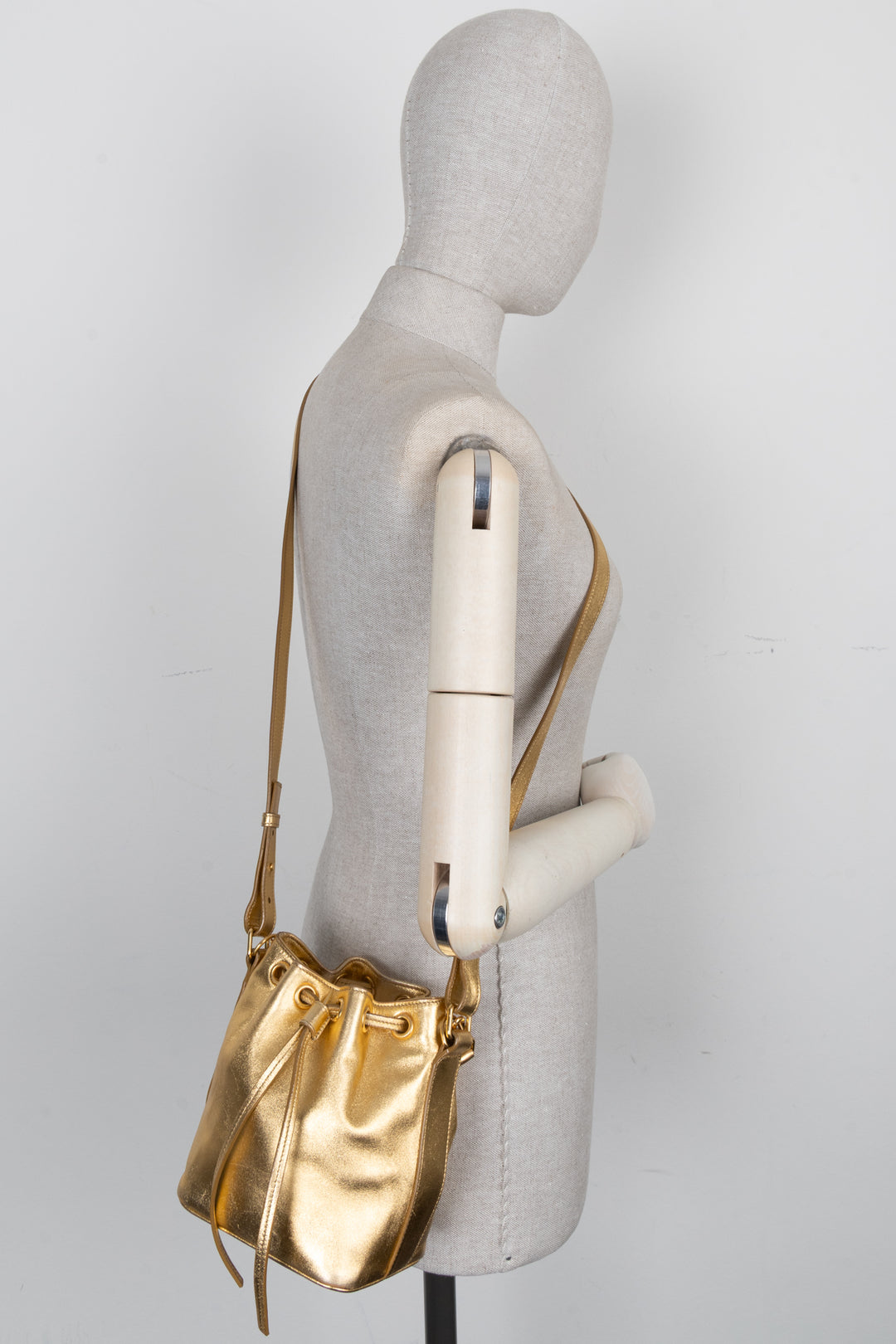 SAINT LAURENT Bucket Bag Gold