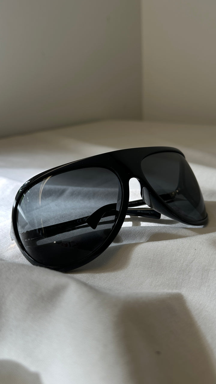 MIUMIU SMU A01 Sunglasses Black