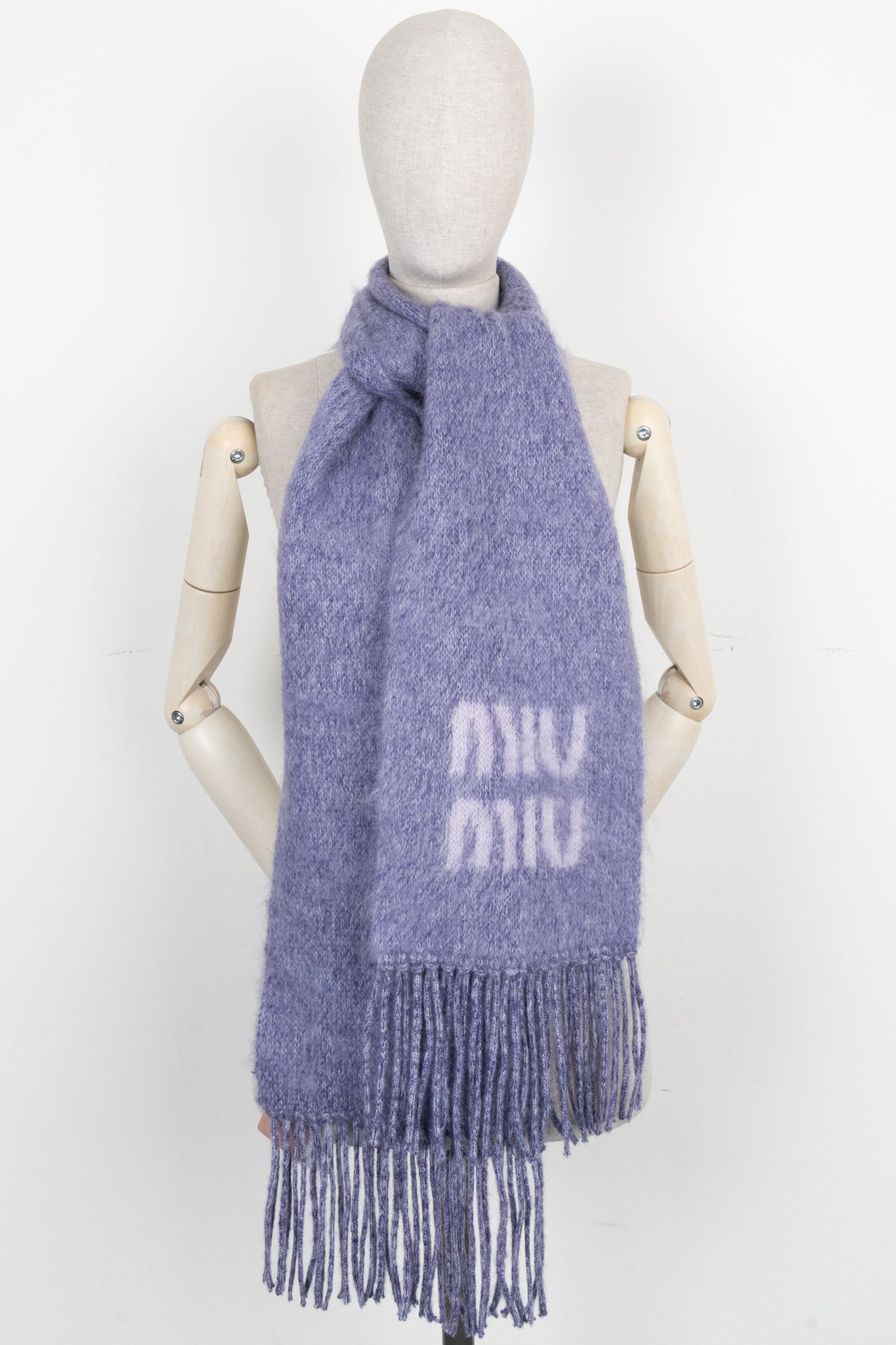 miumiu mohair muffler モヘア 紫 ユニセックス MIU MIU Fringed Logo Scarf Mohair Purple – REAWAKE
