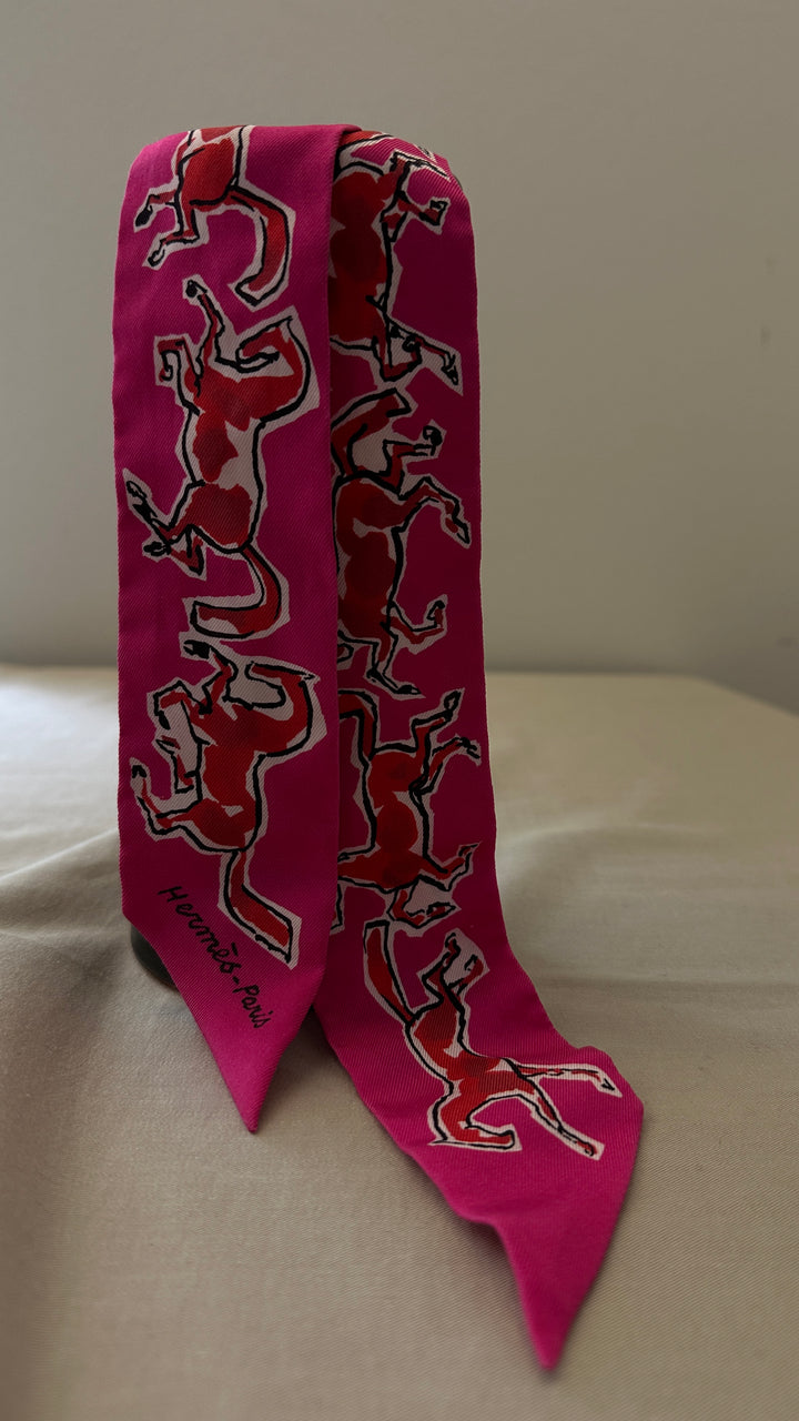 HERMÈS Horse Twilly Silk Pink