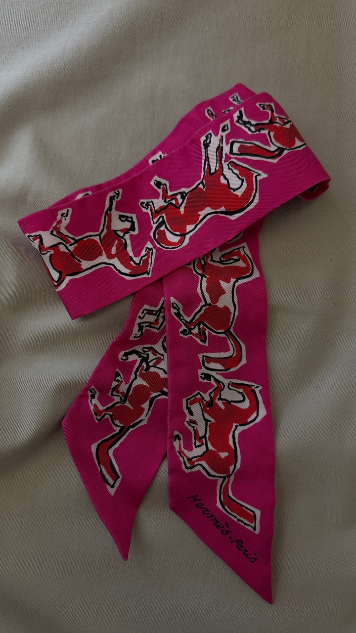 HERMÈS Horse Twilly Silk Pink