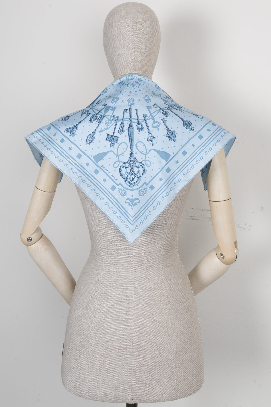 HERMÈS Les Cles 55 Carré Blue