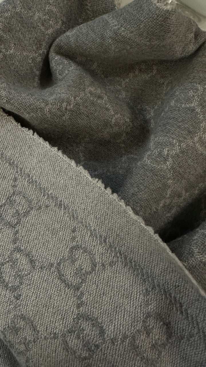 GUCCI Reversible GG Scarf Grey