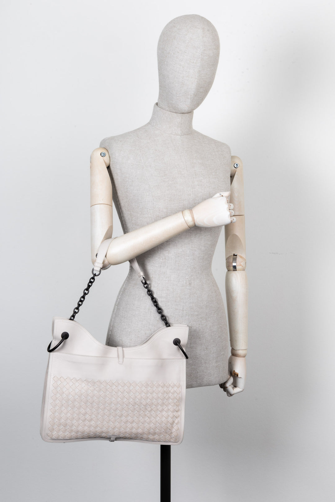 BOTTEGA VENETA Beverly Bag Intrecciato Ivory