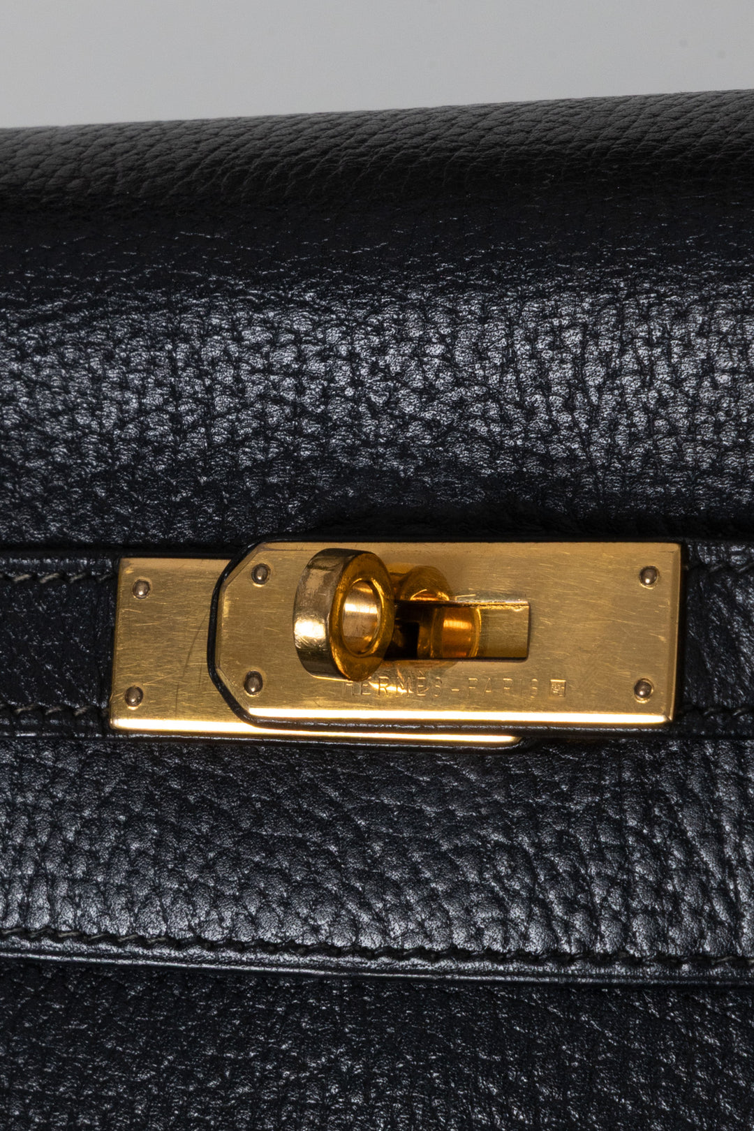 HERMÈS Kelly 35 Retourne Clemence Black