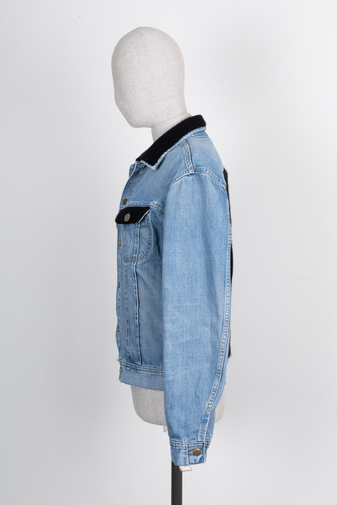 REAWAKE ATELIER Chanel Denim Jacket