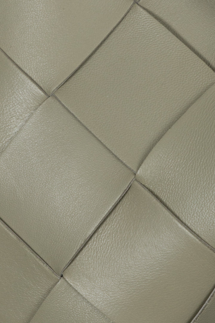 BOTTEGA VENETA Sac seau Cassette petit Intrecciato Sauge