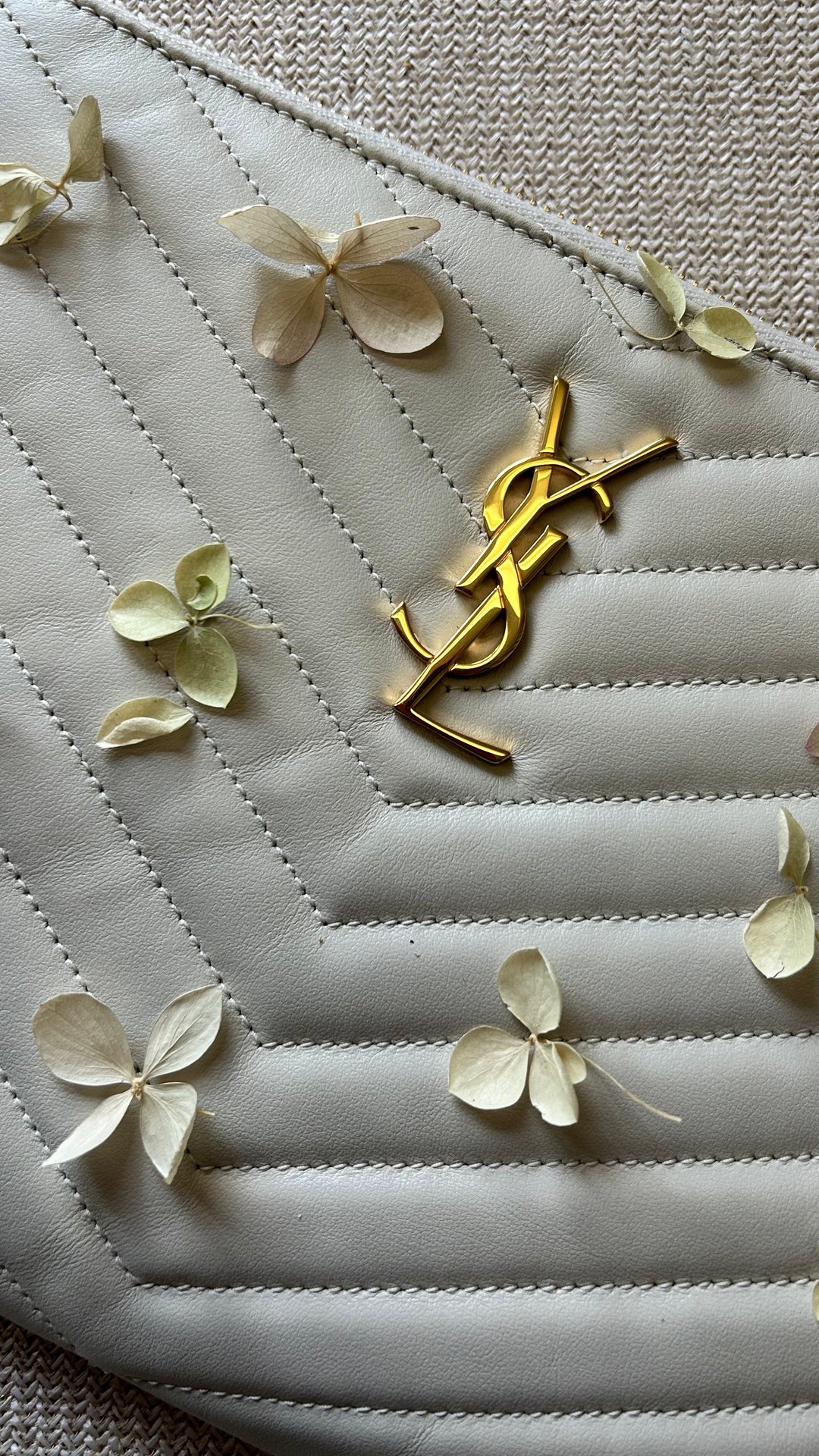 SAINT LAURENT Cassandre Pochette Ivory