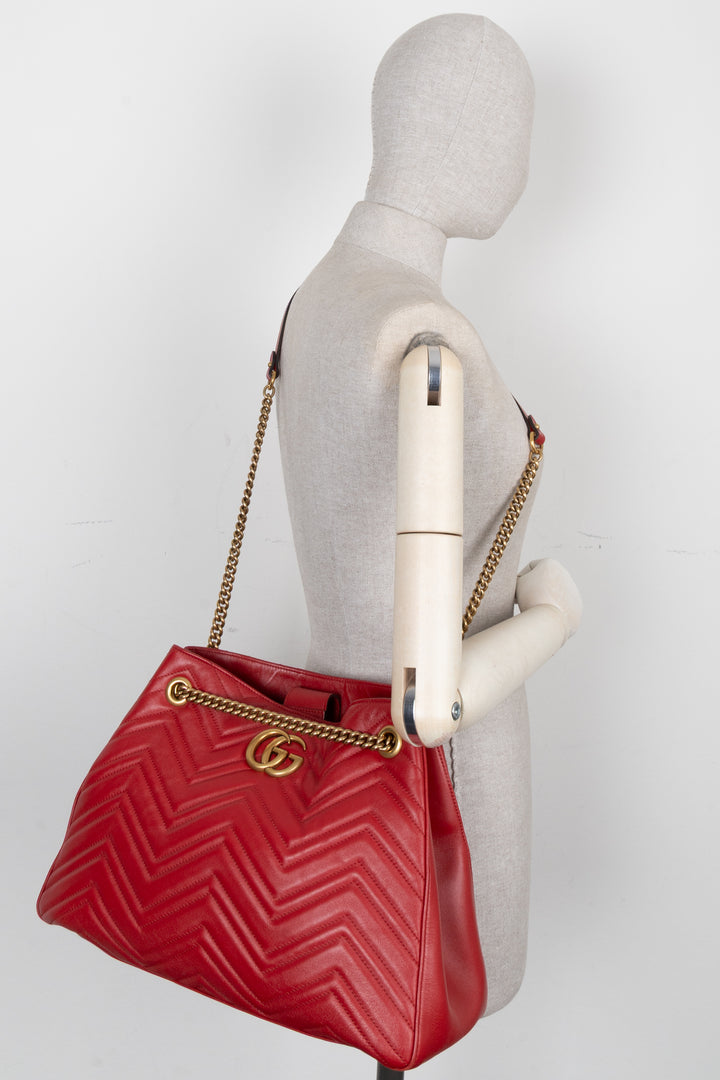 GUCCI Marmont Tote Bag Red