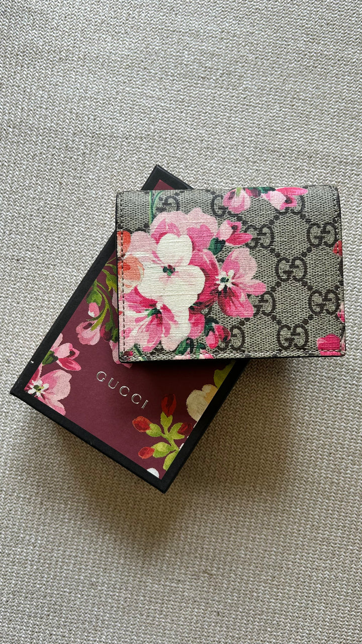 GUCCI Blooms Wallet GG Supreme