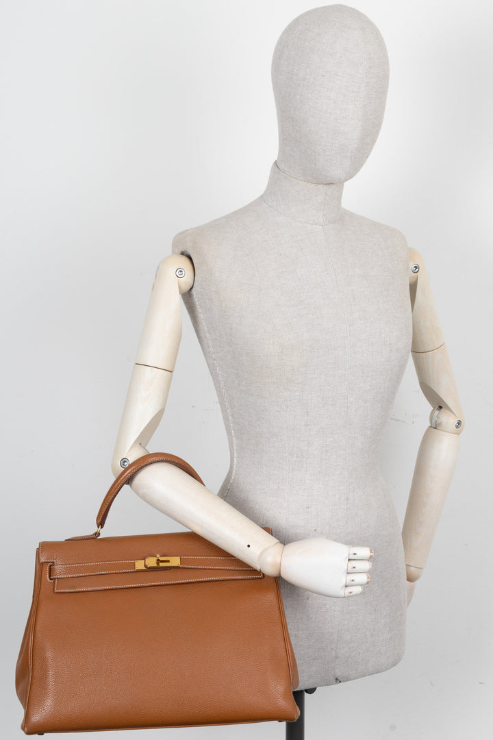 HERMÈS Kelly 35 Togo Gold