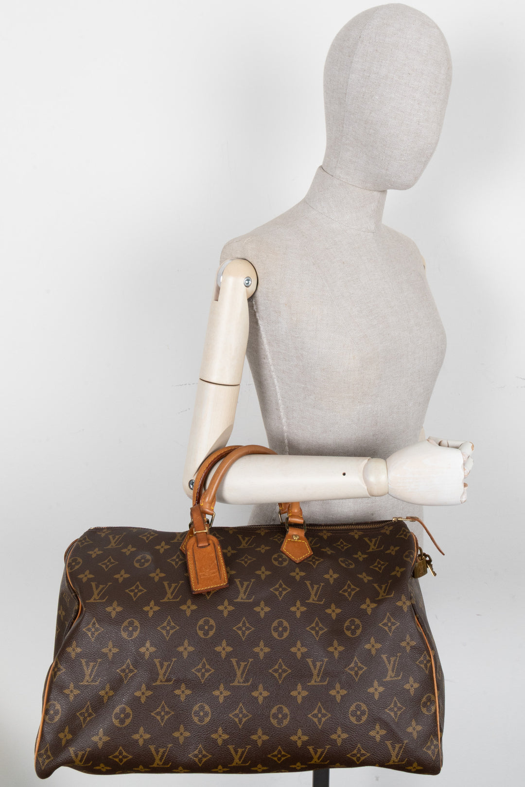 LOUIS VUITTON Speedy 40 MNG