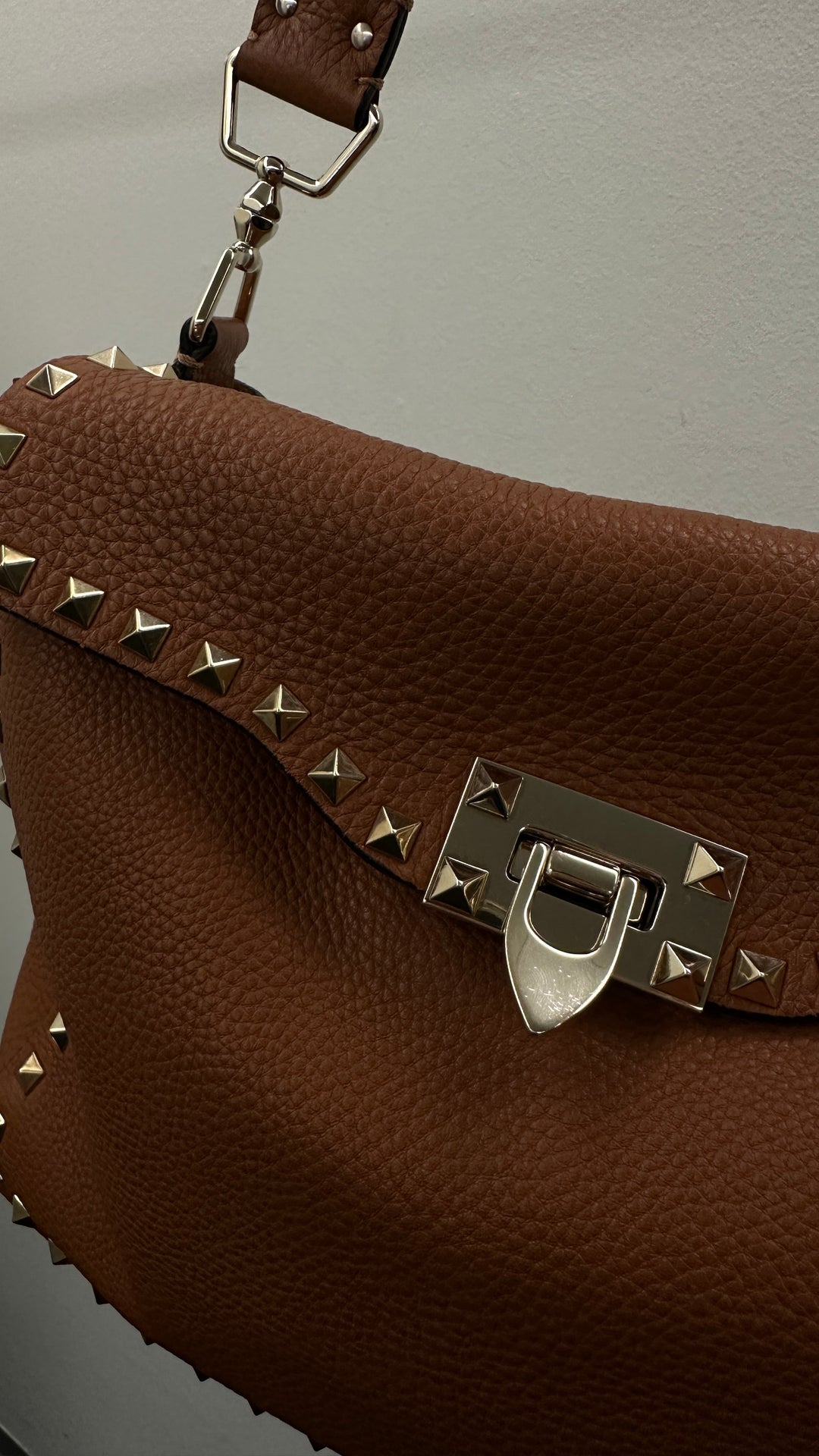 VALENTINO Rockstud Shoulder Bag Brown