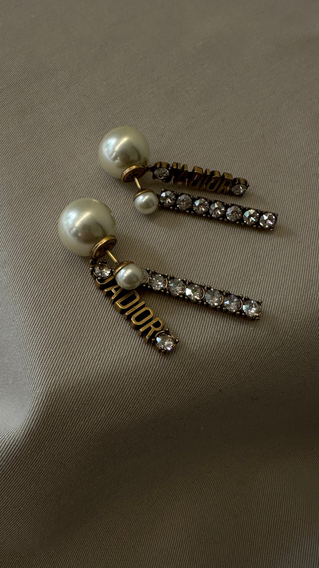 CHRISTIAN DIOR J´Adior Crystal Drop Tribal Earrings Pearl
