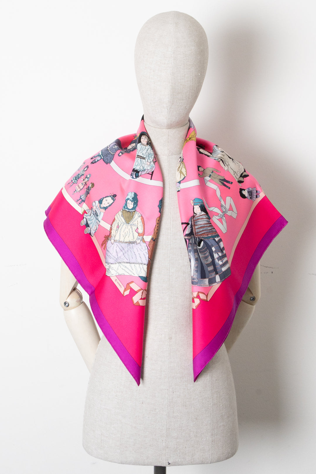 HERMES  Hello Dolly 90 Scarf Pink