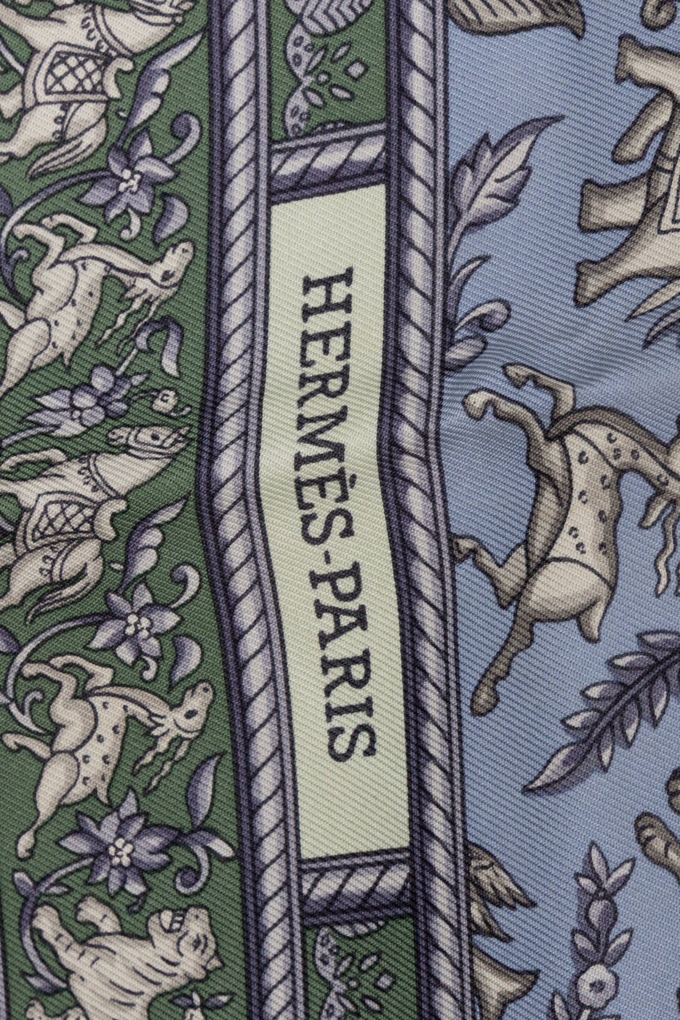 HERMES Chasse En Inde 90 Scarf Silk Blue Green – REAWAKE