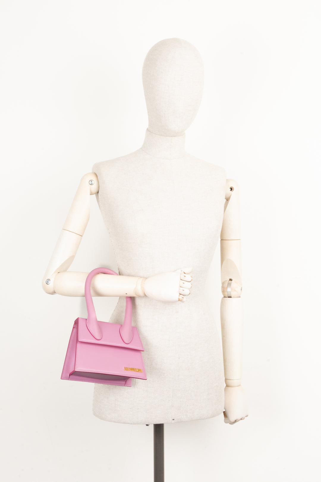 JACQUEMUS Le Chiquito Moyen Bag Pink