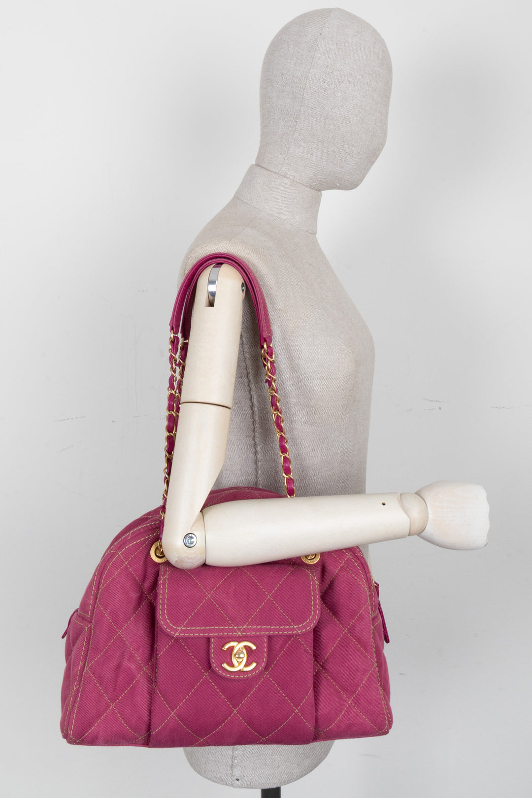 Sac Bowling CHANEL en jean rose