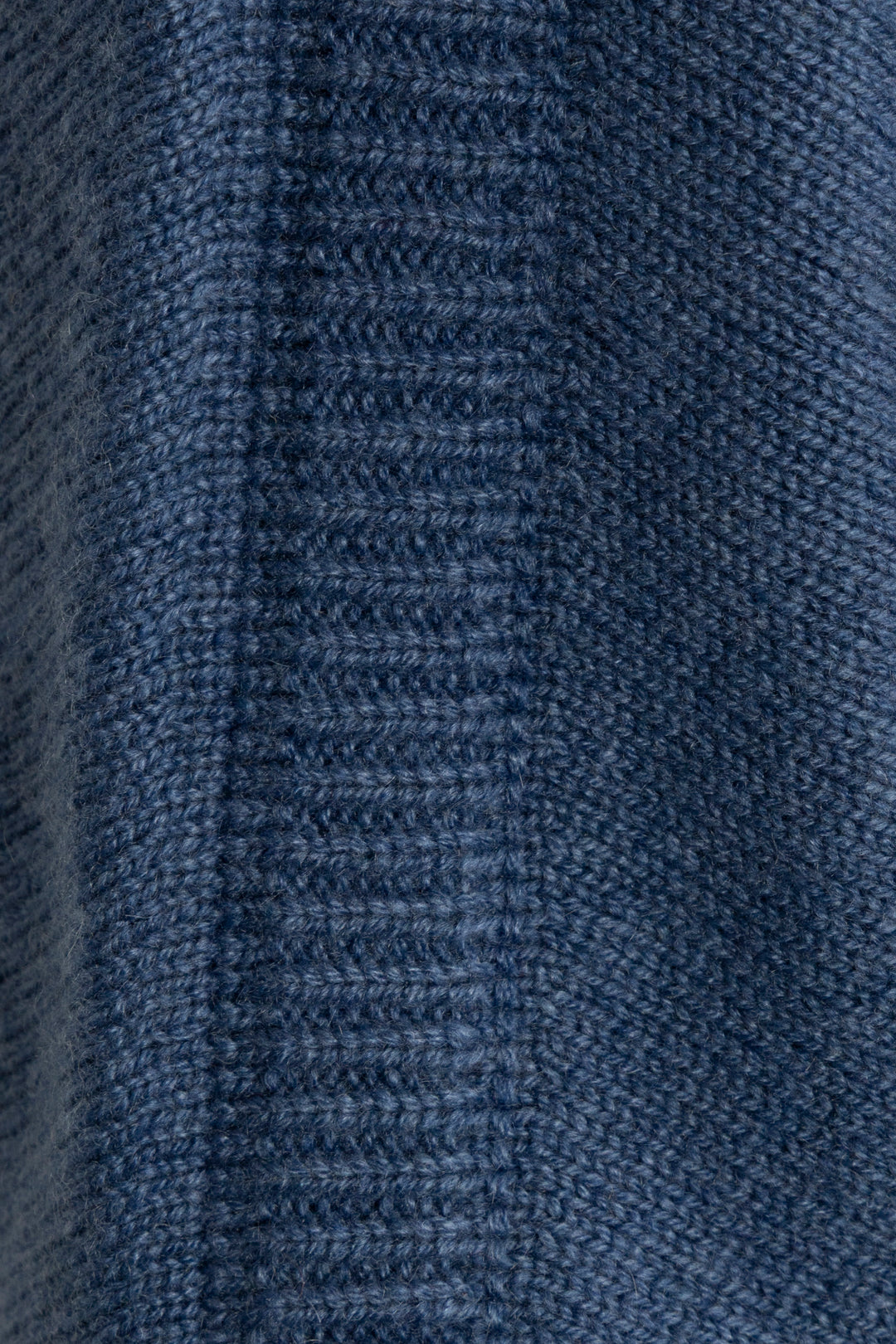 Pull long en maille cachemire bleu HERMÈS à col montant