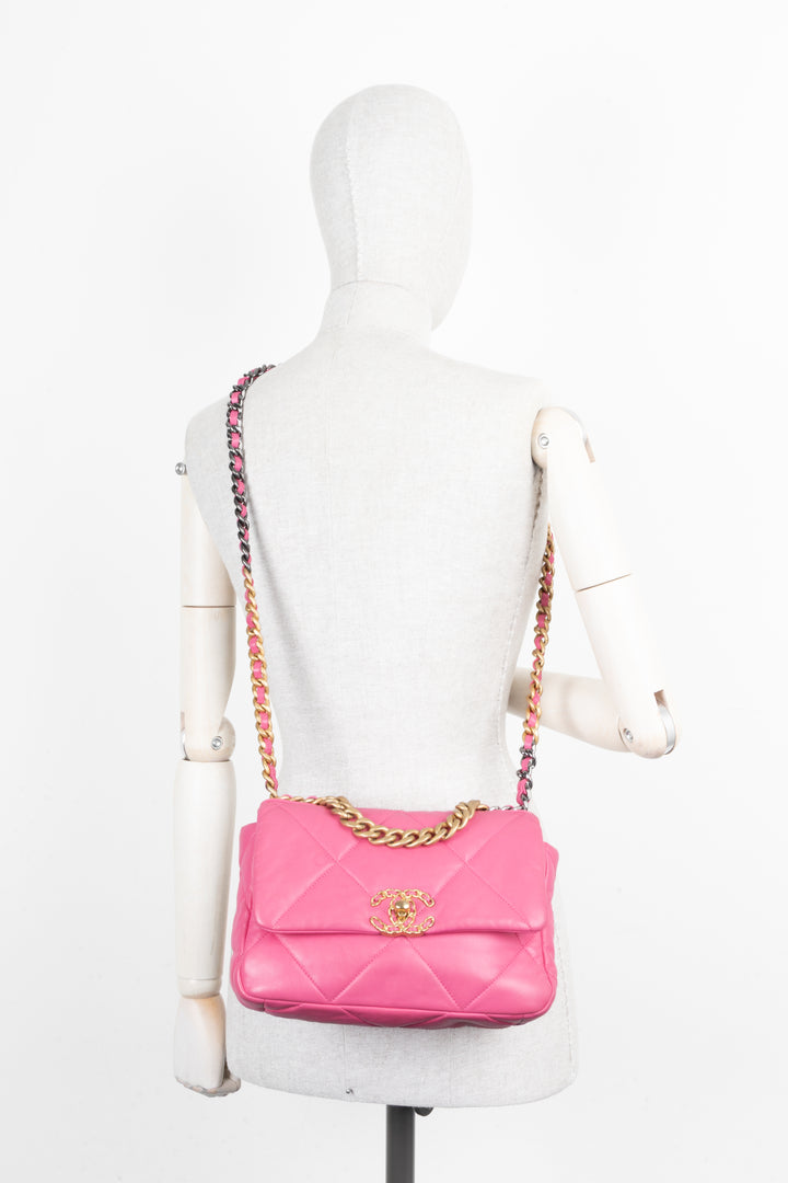 CHANEL 19 Small Bag Pink
