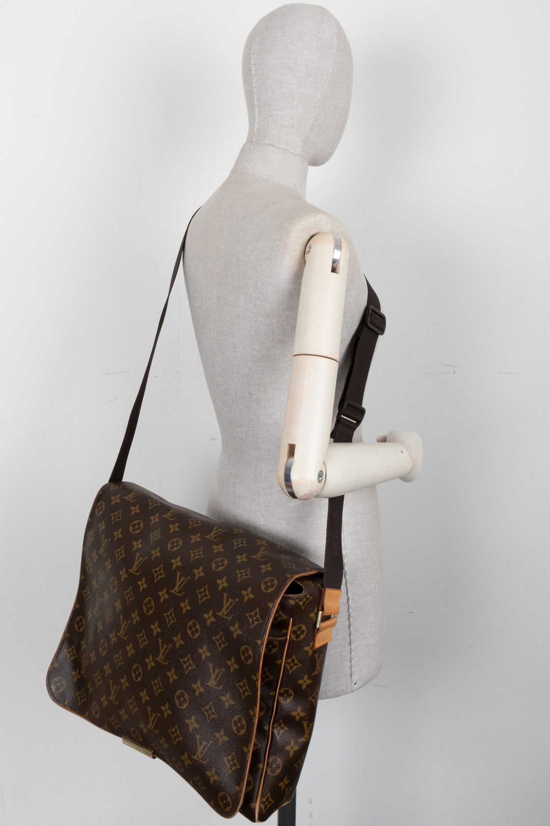 LOUIS VUITTON Sac Messager Abbesses MNG Toile
