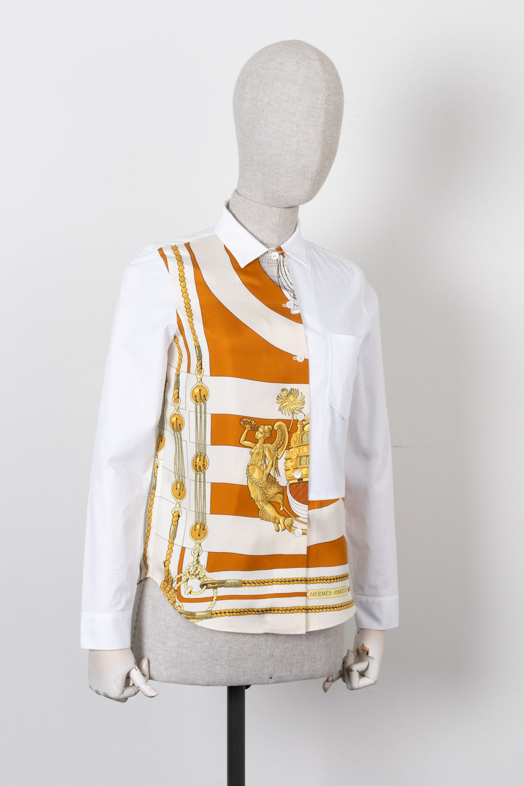 REAWAKE ATELIER Top White Hermès