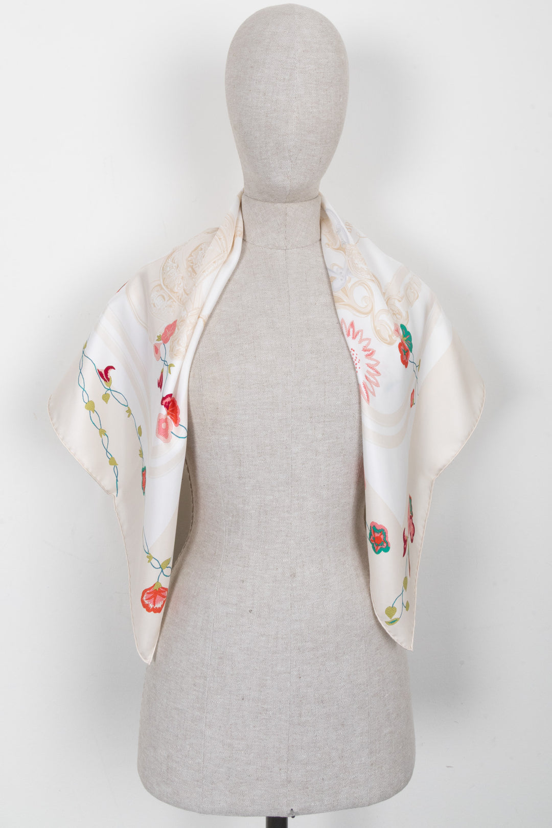 HERMÈS Brides de Gala 90 Scarf Ivory